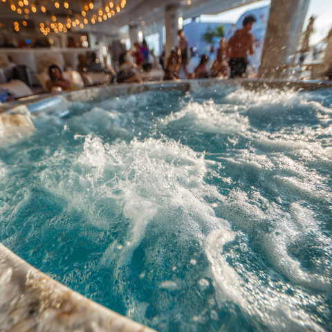 Your personal sanctuary awaits: Catalonia Aqua offers premium jacuzzis from Aquagrup, including the perfect hot tub Jacuzzi for any space.